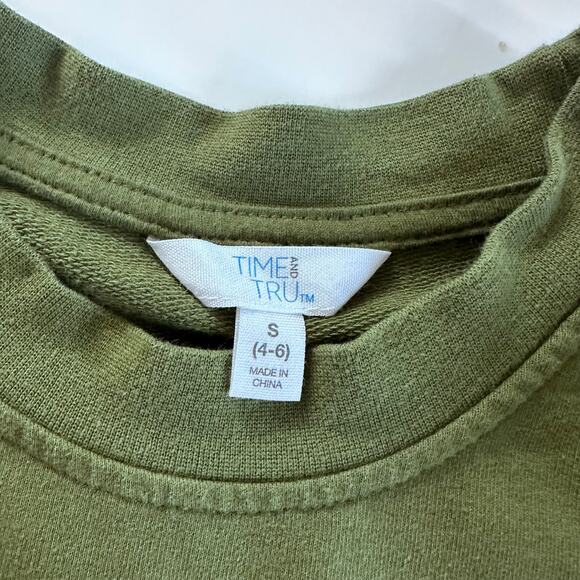 Time And Tru Women's Ruffle Sweatshirt - Picture 5 of 8